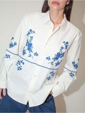 Caron Callahan Alice Floral Blouse Blue Teacup White Button Shirt Embroidery S